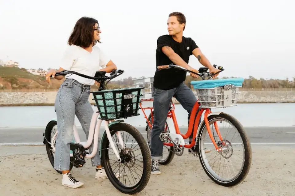 island eBikes image